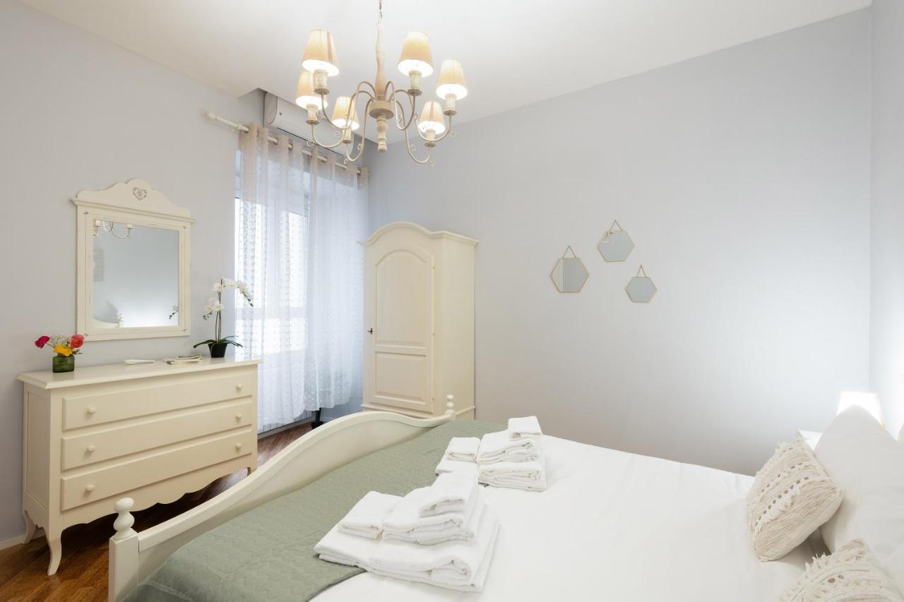 Rome As You Feel - Charming Abode In Trastevere エクステリア 写真