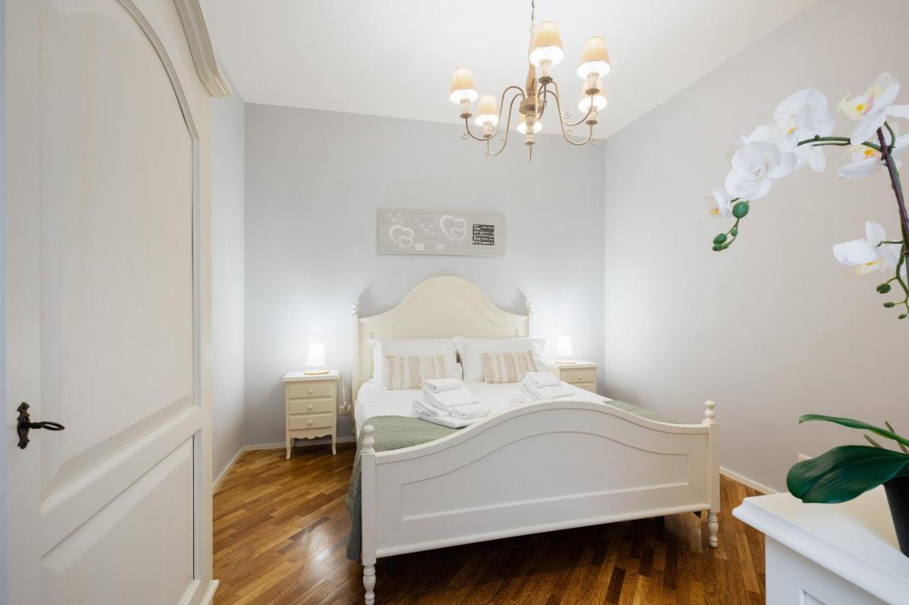 Rome As You Feel - Charming Abode In Trastevere エクステリア 写真