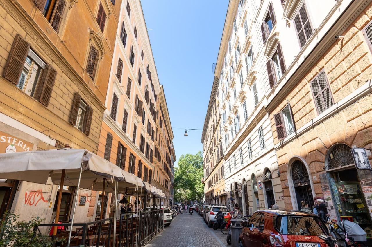 Rome As You Feel - Charming Abode In Trastevere エクステリア 写真